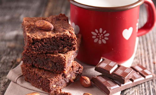 Chocolate rum fudge cake